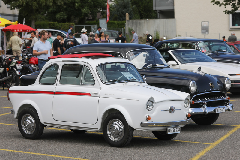 NSU/Fiat Weinsberg Limousette von 1962 an der Albisgütli Classics 2025 (© Bruno von Rotz)