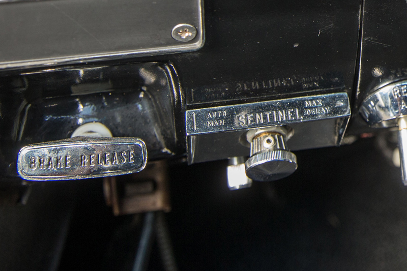 Safeguard Sentinel Lighting im Chrysler von 1966 (© Daniel Reinhard)