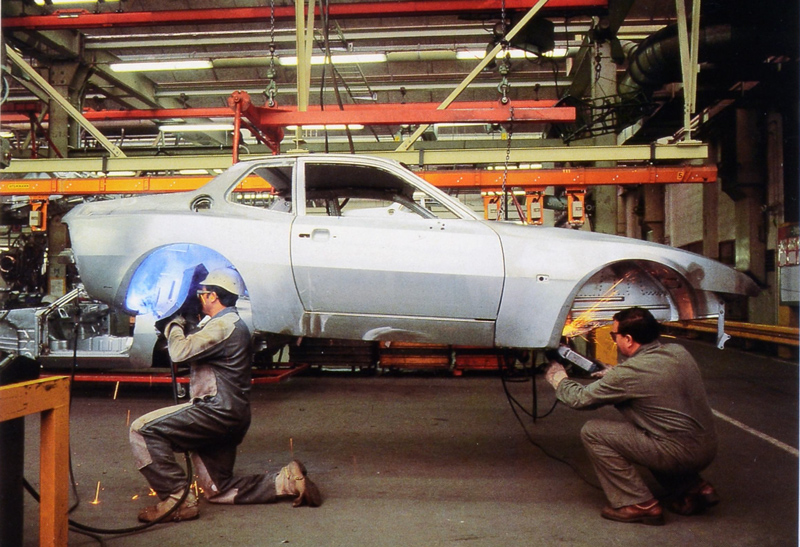 Porsche 944 Prospekt 1983 - Fertigung