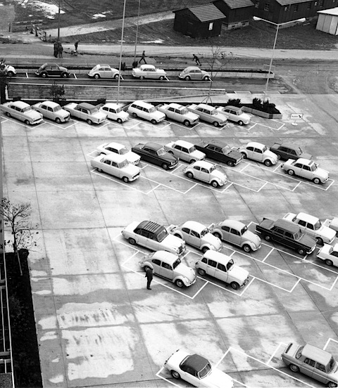 Parkplatz im Jahr 1966 - vollständige Darstellung