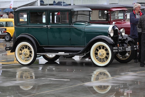 Ford Model A im Regen am Treffen Dolder Classics Mai 2013
