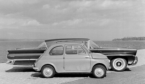Grössenvergleich von aamals - Fiat 500 und Lincoln