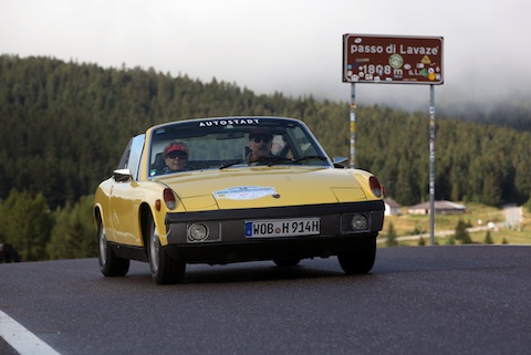 Artikelbild Oldtimer-Wandern kann man auch mit der Ehefrau