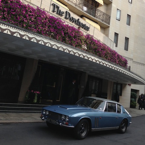 Jensen FF vor dem "The Dorchester"