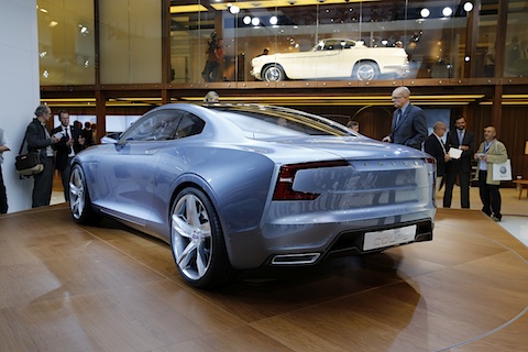 Artikelbild Kaum Oldtimer an der IAA 2013 oder wie man die Chance verpasst, die eigene Marke emotional aufzuladen