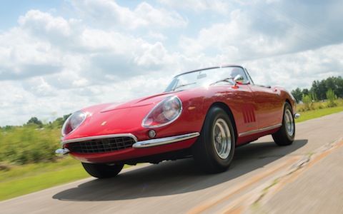 Ferrari 275 GTB/4 S N.A.R.T. Spider (1967) - versteigert als Lot 225 durch RM Auction am 17. August 2013 in Monterey (© Darin Schnabel - Courtesy RM Auctions, 2013)