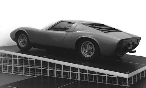 Lamborghini Miura von 1966 an der Ausstellung Cultura e Progetto in Turin im Jahr 1978