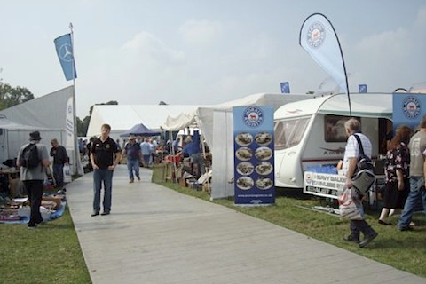 Beaulieu - Teilemarkt der Superlative (© Bruno Mazzotti)