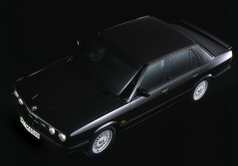 BMW M5 von 1985 (© BMW AG)