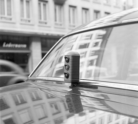Ampel auf Auto vor über 50 Jahren