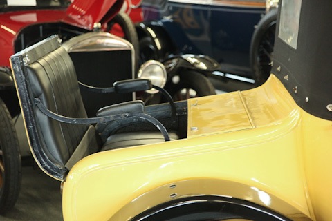 Notsitz bei einem Vorkriegs-Humber