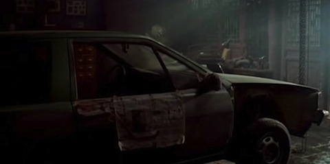 Der VW Scirocco von 1983 wird im Film Karate Kid restauriert