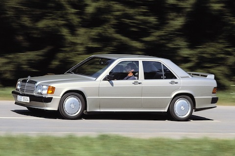 Mercedes-Benz 190 E 2.3-16 von 1985 (© Daimler AG)