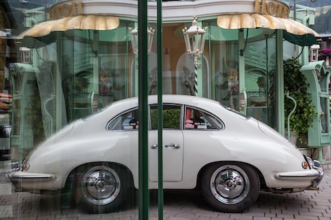 Gespiegelter Porsche 356 an der Saalbach Classic 2015 (© Daniel Reinhard)