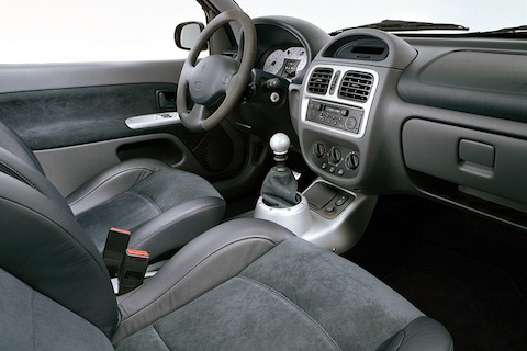 Interieur des Renault Clio V6 2001