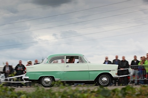 Artikelbild Auch mit Oldtimer werden Reiche reicher und Arme ärmer ....