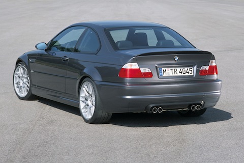Heckansicht des BMW M3 CSL E46 von 2003 (© BMW AG)