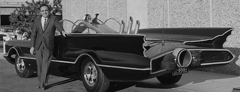 George Barris in jüngeren Jahren mit dem Batmobile
