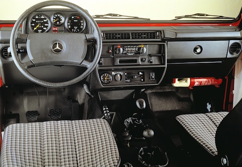 Interieur des Mercedes-Benz G-Modells der Baureihe 460 (© Daimler AG)