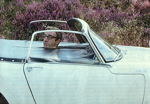 Peter Sellers in seinem Lotus Elan S2