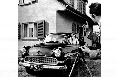 Artikelbild Als man das neue Auto noch für’s Familienalbum fotografierte