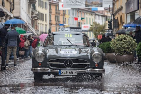 Mercedes-Benz 300 SL an der Mille Migla 2016 (© Daniel Reinnhard)