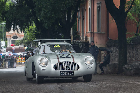 Mercedes-Benz 300 SL an der Mille Migla 2016 (© Daniel Reinnhard)