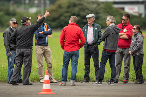 Gruppe beim Fahrtraining 2016 (© Daniel Reinhard)