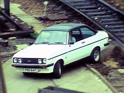 Auf Abwegen - Ford Escort RS 2000 von 1977 aus der Fernsehserie "Die Profis"