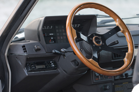 Armaturenbrett des Range Rovers (© Balz Schreier)