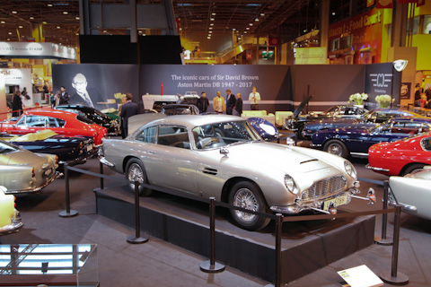 Aston Martin DB5 (1964) aus dem Film "Goldfinger" - an der Rétromobile Paris 2017