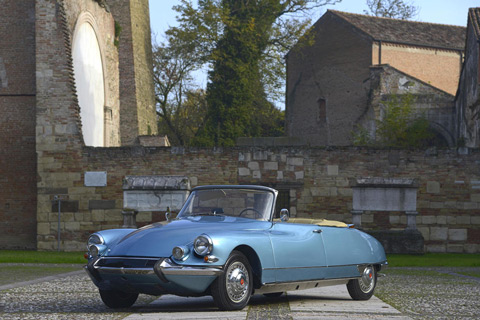 Citroën DS 19 Cabriolet 1964 Bonhams 2017 Paris