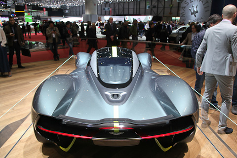 Heckansicht des Aston Martin Valkyrie 2017 in Genf