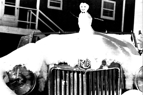 Winter mit MG (© RT 1975)