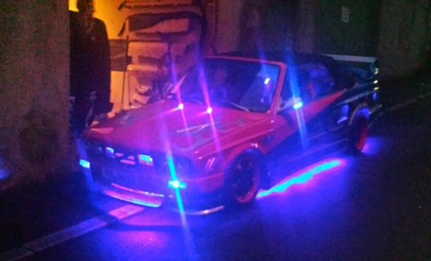 BMW 325ii Cabriolet von 1986 - modifiziert und bei Nacht - ebay.de