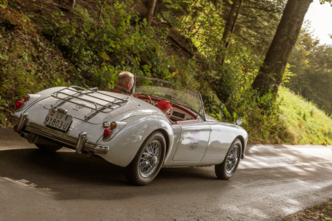 Artikelbild Was die Autofahrer früher noch wussten - vorausschauendes Bergabfahren