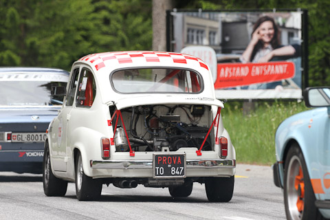 "Abstand entspannt" - Plakat aus der ecoDrive-Kampagne - kaum beachter an der Lenzerheide Motor Classics 2017
