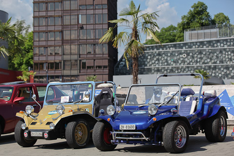 Zwei verschiedene Buggy-Modelle am Treffen Fantastic Plastic 2017