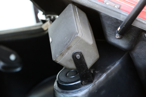 Lautsprecher hinten im Datsun 260 Z