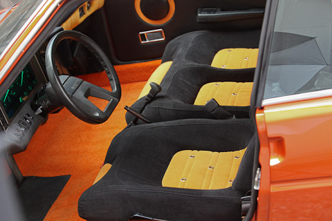 Artikelbild Warum baut eigentlich niemand mehr Autos mit drei Sitzen?