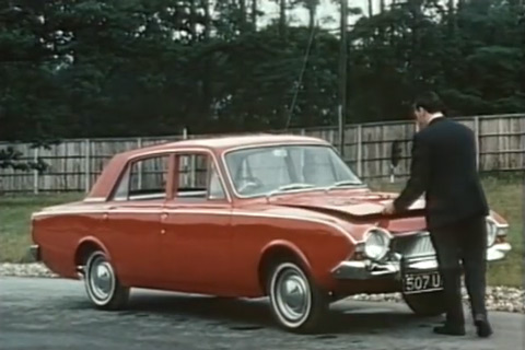 Artikelbild Jim Clark fährt den Ford Corsair