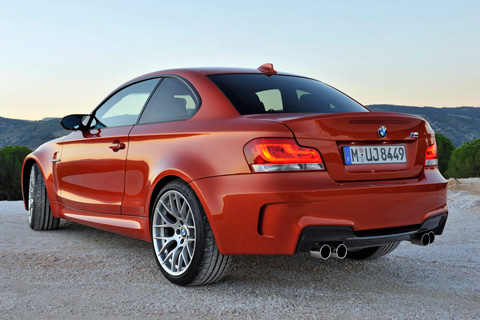 Heckansicht des BMW 1 M Coupé von 2011 (© BMW AG)