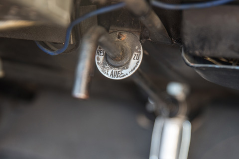 Benzinhahn im Porsche 356 (© Daniel Reinhard)