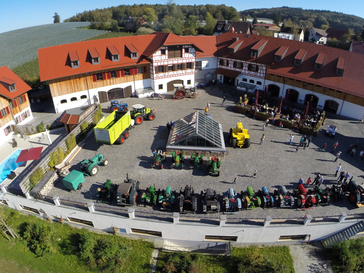 Auto & Traktor Museum (Oldtimer-Museum)