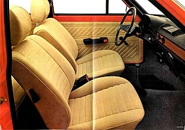 Audi 50 - Verkaufsprospekt (1978) - Seiten 8 und 9 (1978)