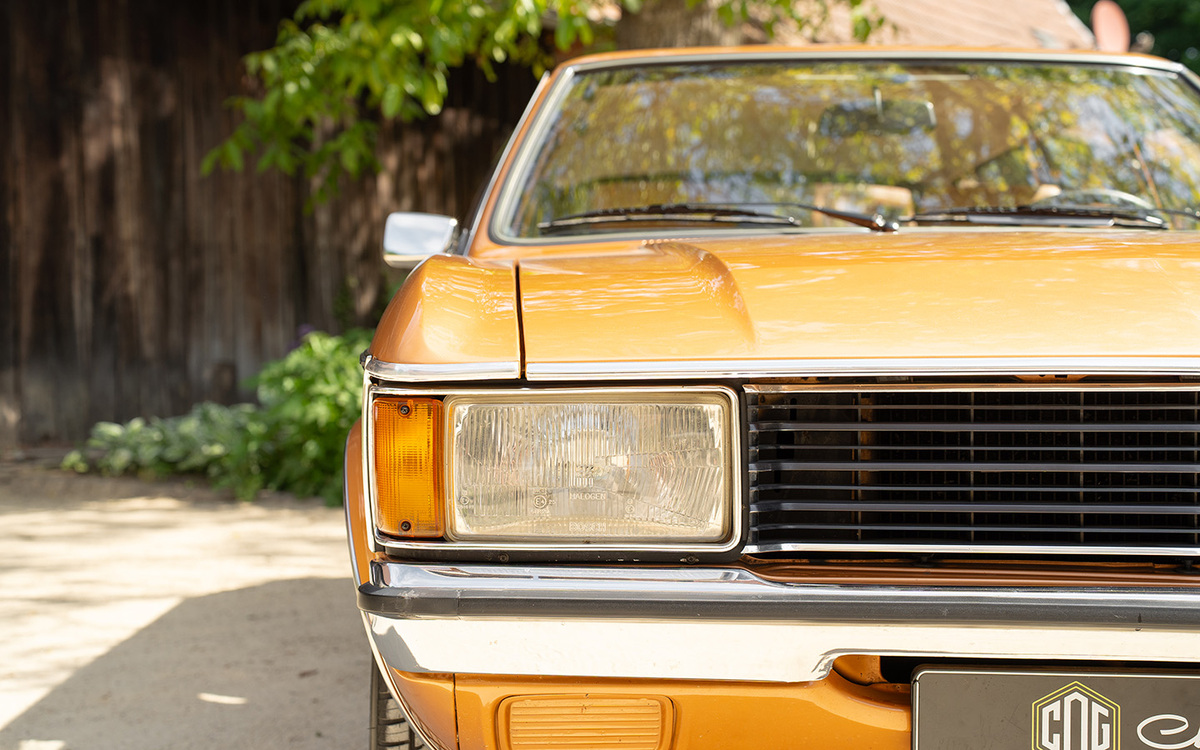 Bild 12 50 vom Fahrzeug-Verkaufsinserat Ford granada Turnier 2.3 1976 24.000 km Originalzustand