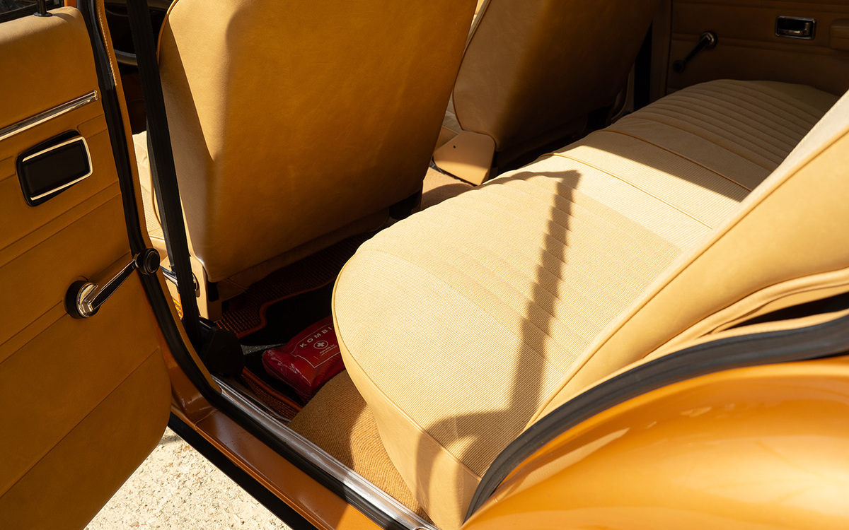 Bild 32 50 vom Fahrzeug-Verkaufsinserat Ford granada Turnier 2.3 1976 24.000 km Originalzustand