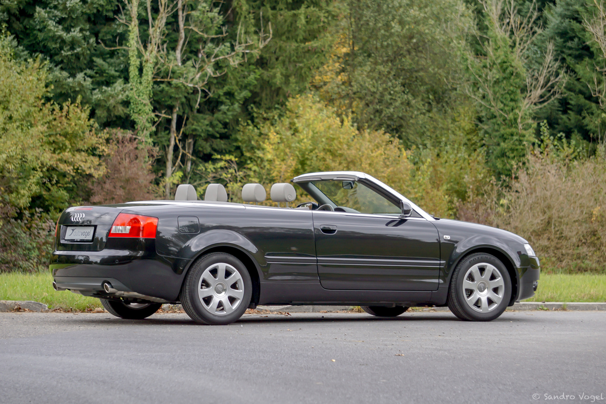 Bild 2 30 vom Fahrzeug-Verkaufsinserat Audi A4 Cabriolet 1.8 Turbo 2004