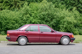 Bild 10 von Inserat Mercedes-Benz 190 E 1.8 Avantgarde rosso Nr. 208 280 1992