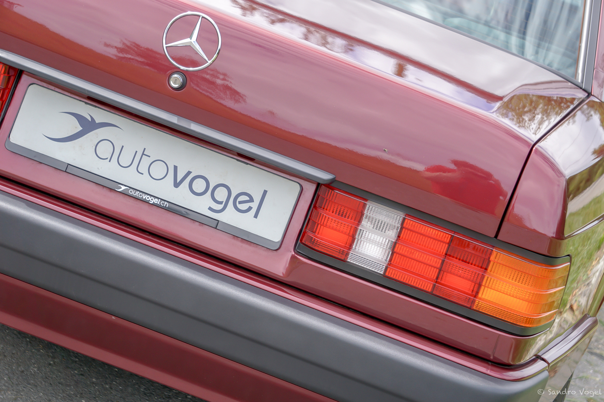 Bild 20 48 vom Fahrzeug-Verkaufsinserat Mercedes-Benz 190 E 1.8 Avantgarde rosso Nr. 208 280 1992 neuwertig - limitiertes Sondermodell Nr. 208 280 - garantierte Kilometer - aus 2. Hand - Service + MFK mit Veteraneneintrag